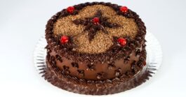 Bolo Floresta Negra com  Cereja